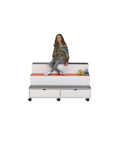 Scenetrappe med opbevaring