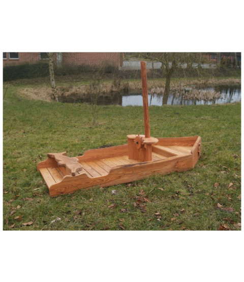 Lille skib til legepladsen