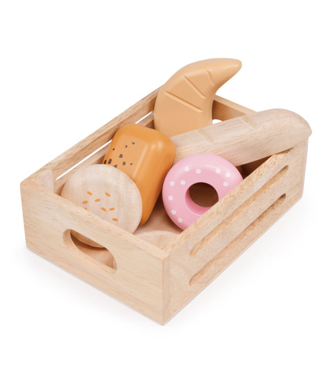 Kasse med bagerbrød, træmad